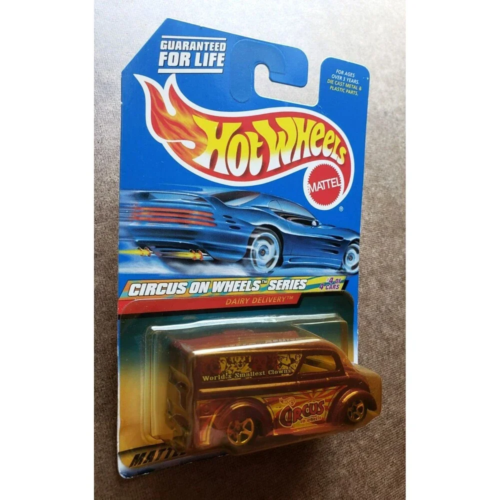 Hot Wheels DAIRY DELIVERY '98 FIRST EDITIONS & CIRCUS ON WHEELS SERIES LOT OF 2